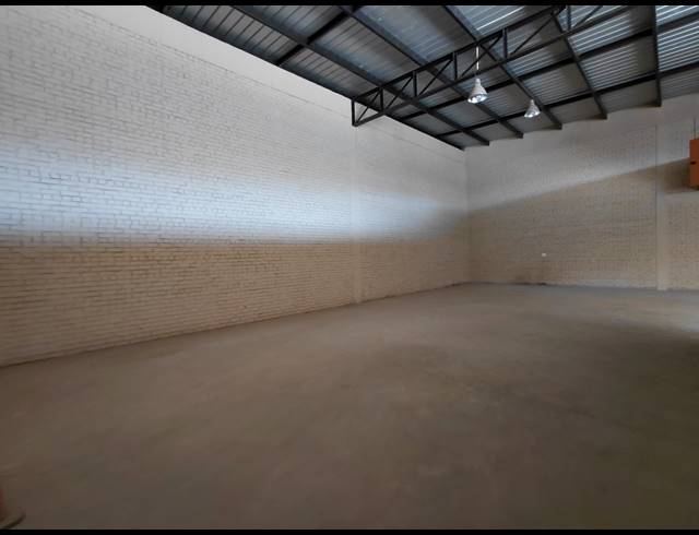 334M² WAREHOUSE TO LET IN POMONA